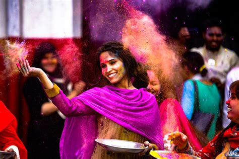 festa dei colori in india